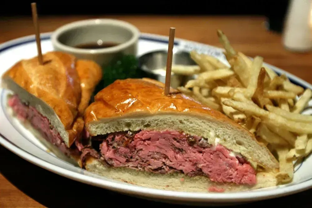 Philippe the Original: Where History Meets Beef (Image Credits: Wikimedia)