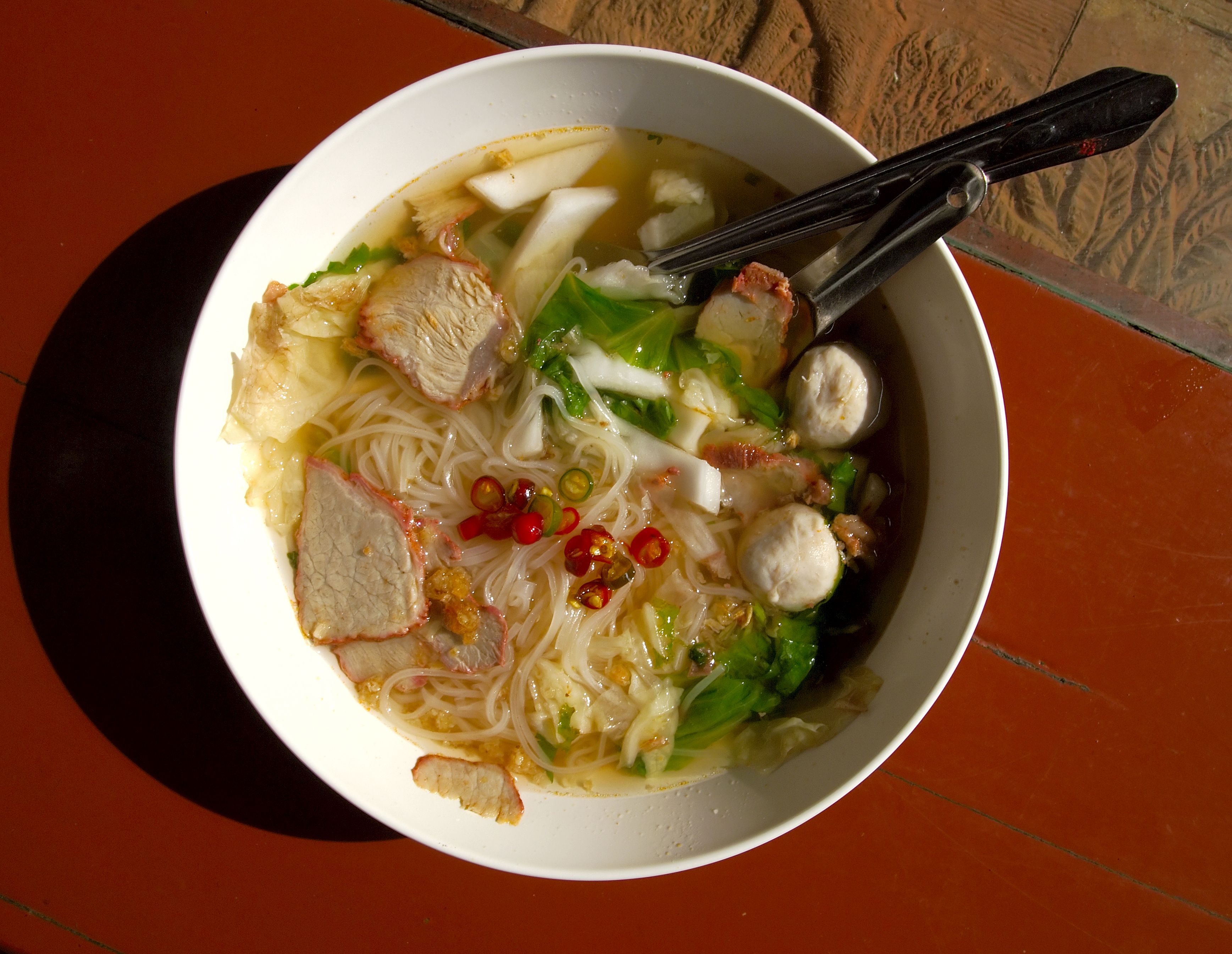 Asian Noodle Soups (image credits: By Vyacheslav Argenberg, CC BY 4.0, https://commons.wikimedia.org/w/index.php?curid=100320586)