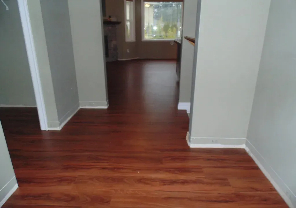 Gray Everything - Floors, Walls, and Fixtures (Image Credits: Flickr)