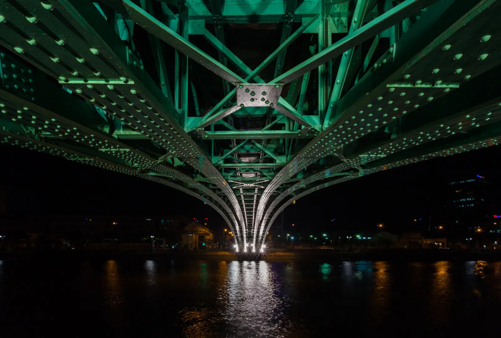 Ho Chi Minh City, Vietnam (By Diego Delso, CC BY-SA 3.0)