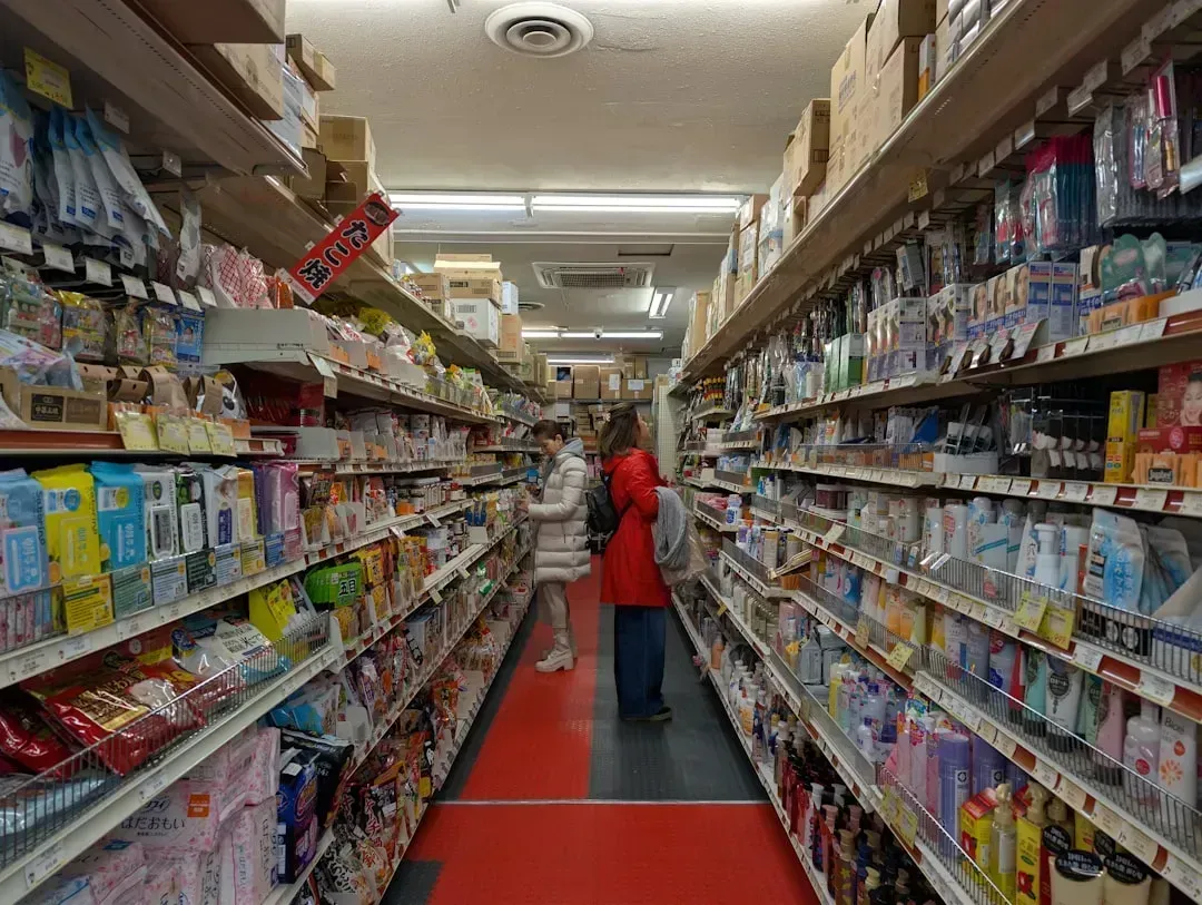 Supply Chain Fragility Behind Store Shelves (Image Credits: Unsplash)