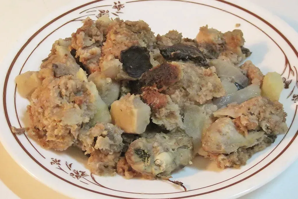 Oyster Dressing (Image Credits: Flickr)