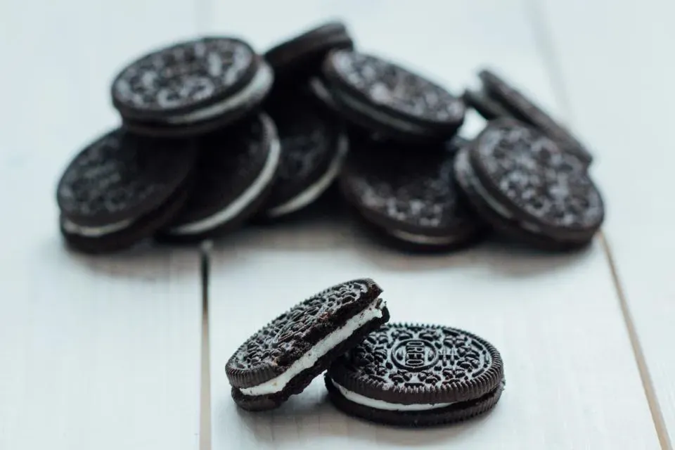 Toppings that finish it off (Image Credits: Stocksnap)