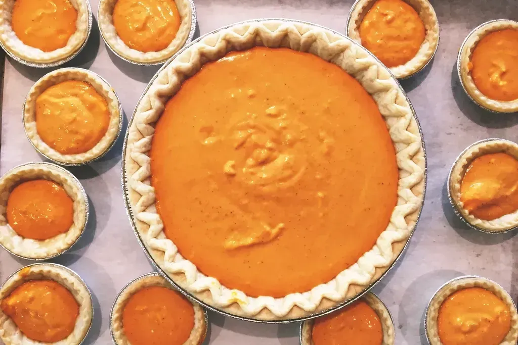 4. Pumpkin Pie (Image Credits: Rawpixel)