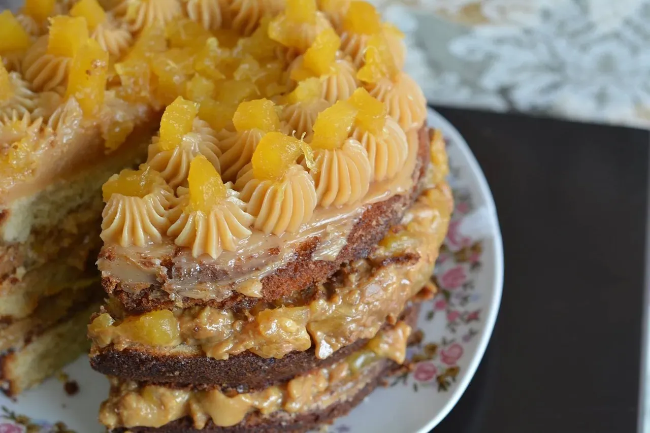Pineapple Dump Cake (Image Credits: Pixabay)
