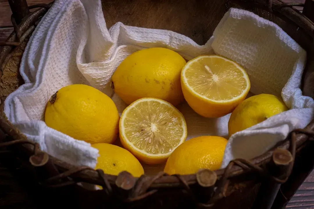 3. Lemons Arrive Unwashed and Stay That Way (Image Credits: Unsplash)