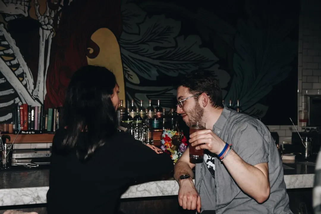 Your Body Language Speaks Before You Do (Image Credits: Unsplash)