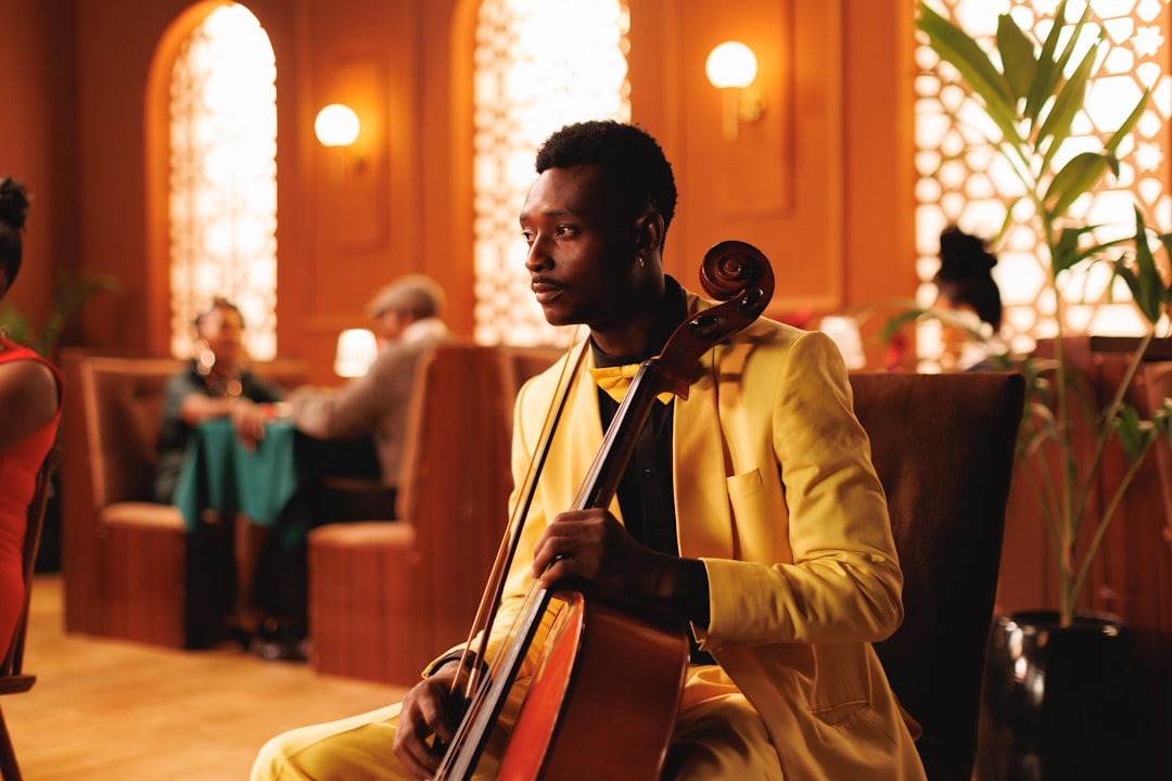 Music Is Manipulating Your Dining Speed (Image Credits: Unsplash)