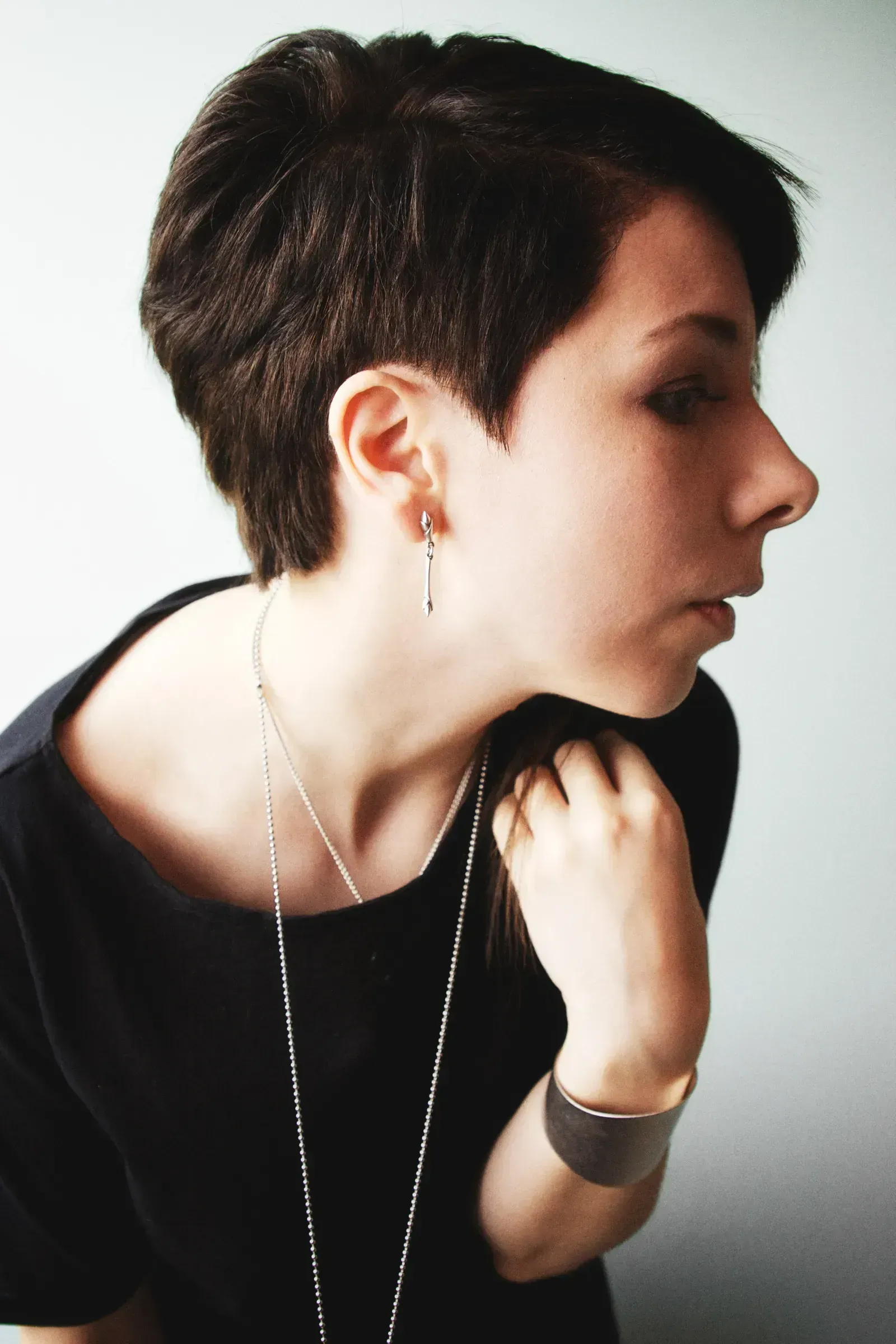 Tapered Pixie with Textured Pieces (Image Credits: Wikimedia)