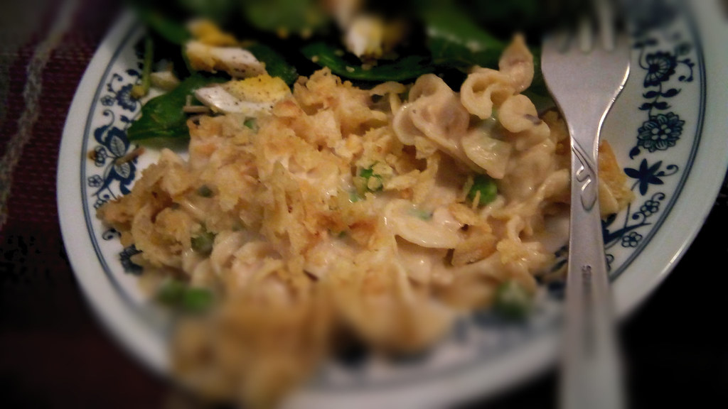 Tuna Noodle Casserole (Image Credits: Pixabay)