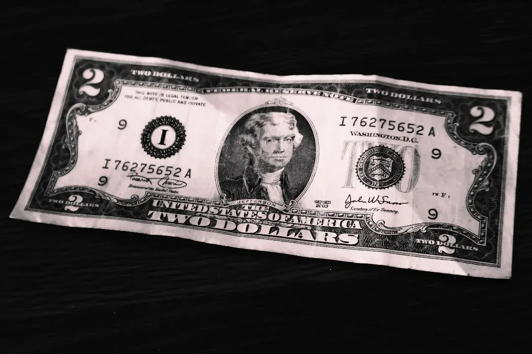 1928 Red Seal Notes Command Premium Prices (Image Credits: Unsplash)