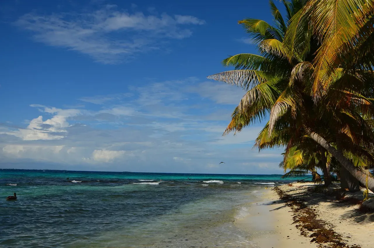 Belize: Caribbean Comfort With The QRP (Image Credits: Pixabay)