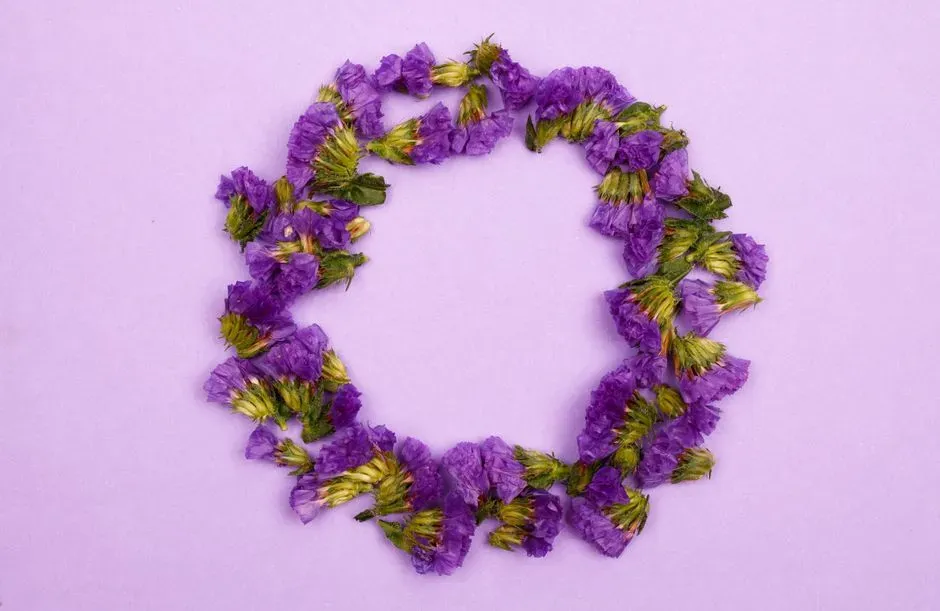 Summer: Lavender, Lemons, or Wildflowers (Image Credits: Pexels)