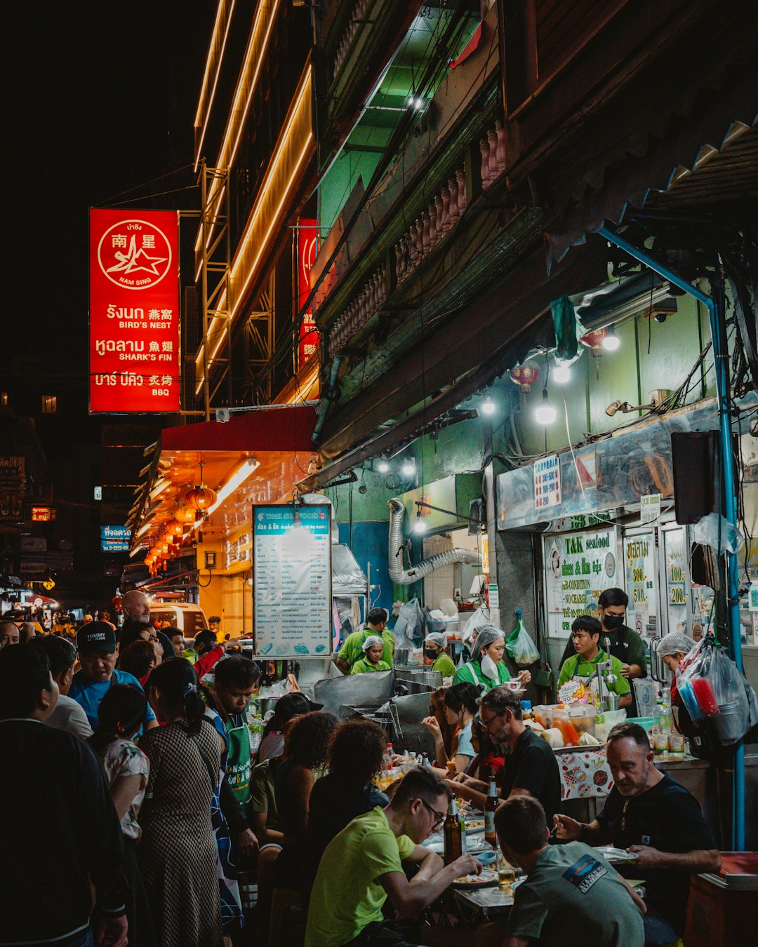 Thailand's Street Food Paradise: Bangkok's Global Recognition (image credits: unsplash)