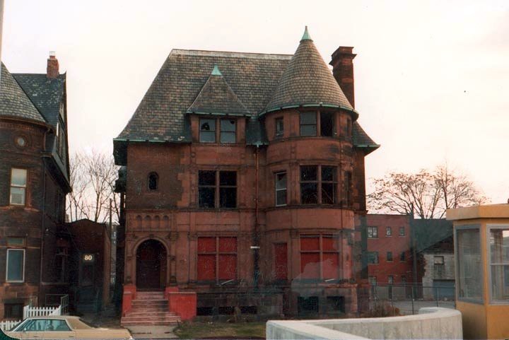 Detroit, Michigan: East Side Struggles Despite Overall Progress (Image Credits: Flickr)