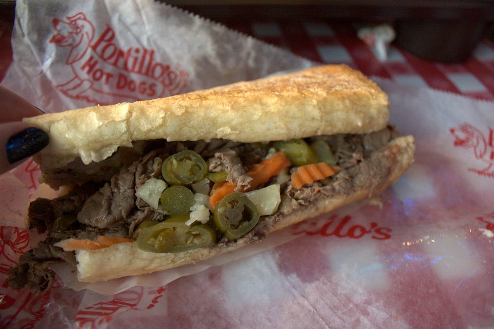 3. Al's Beef – Chicago (Image Credits: Wikimedia)