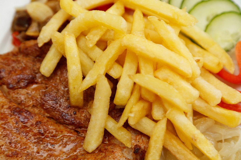 Steakhouse Fries - The Ultimate Beef Companion (image credits: rawpixel)