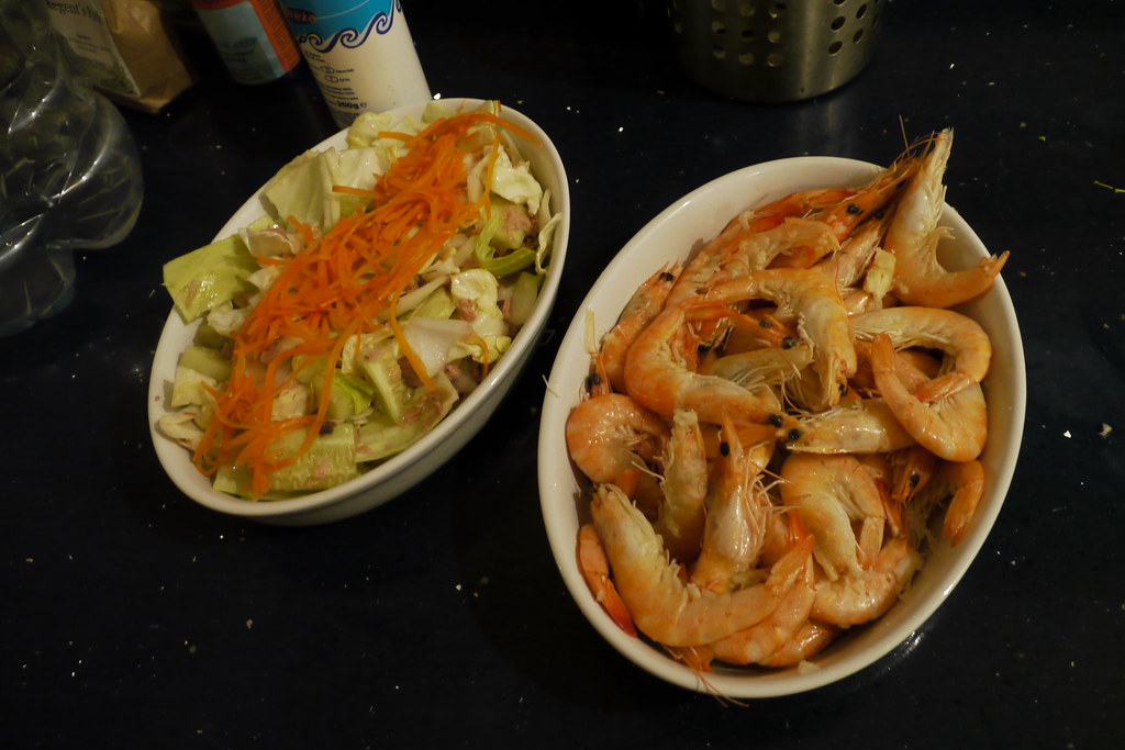 Spain Prioritizes Late Evening Meals (Image Credits: Flickr)