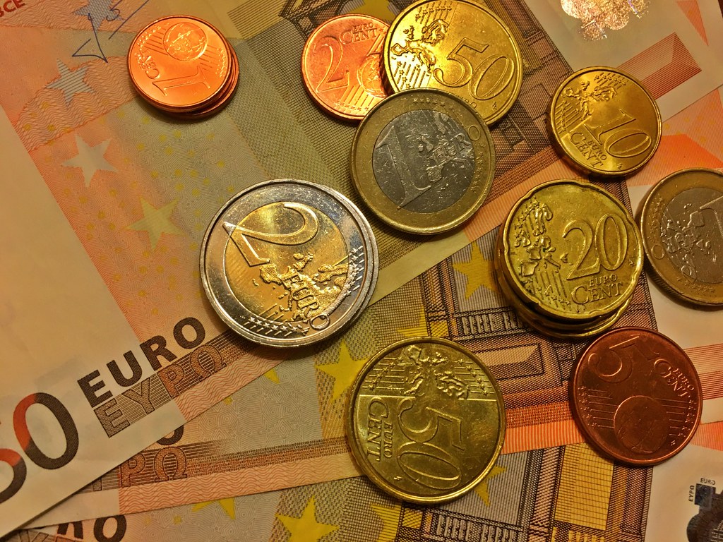 Mixed International Perspectives from Customers (Image Credits: Flickr)