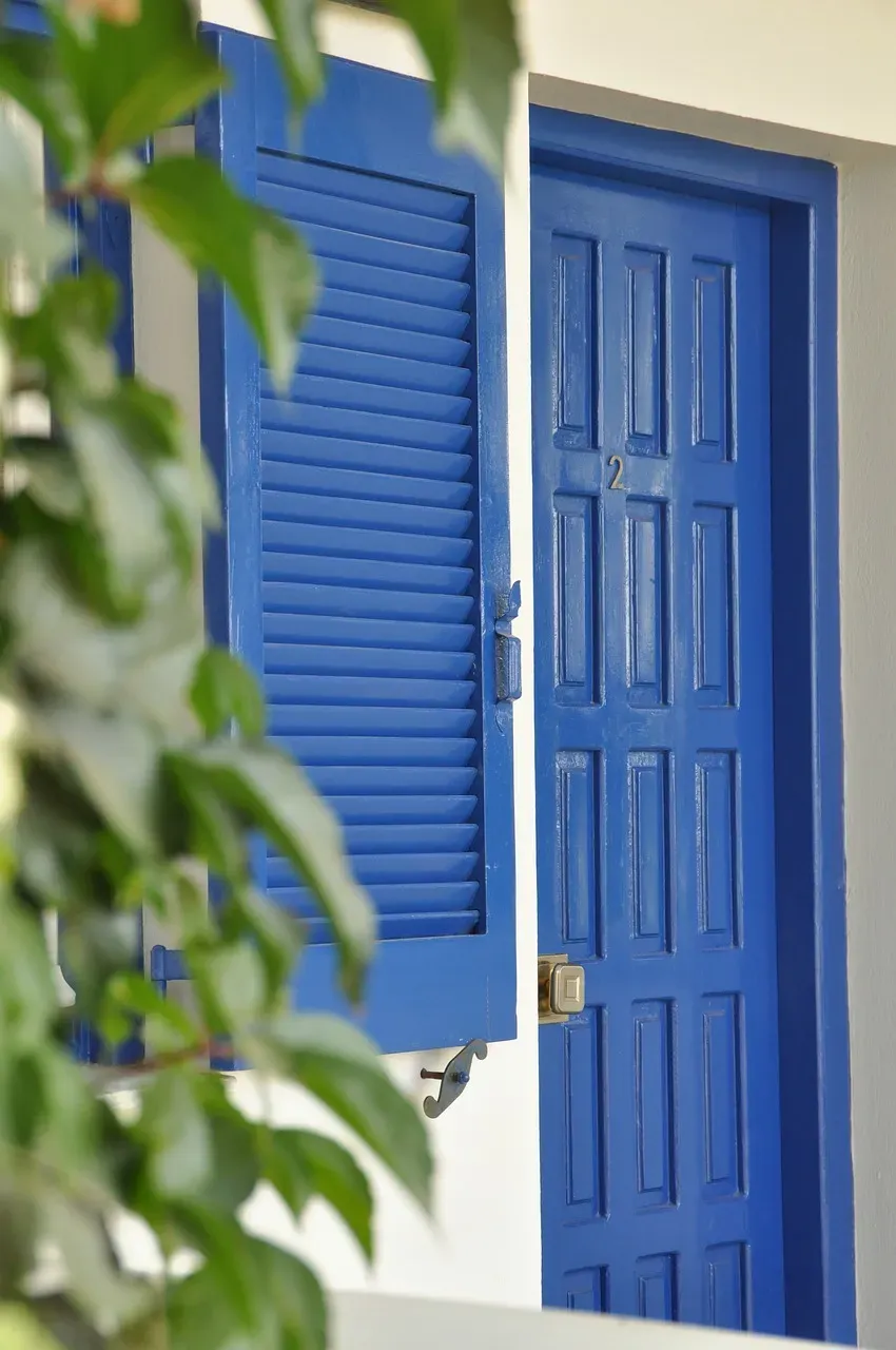 Fresh Paint on the Front Door (Image Credits: Pixabay)