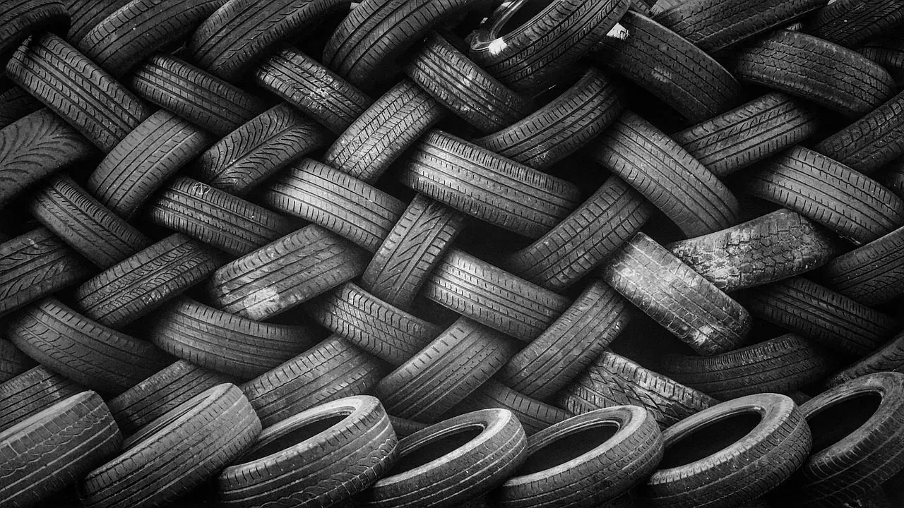 Whole Tires (Image Credits: Pixabay)