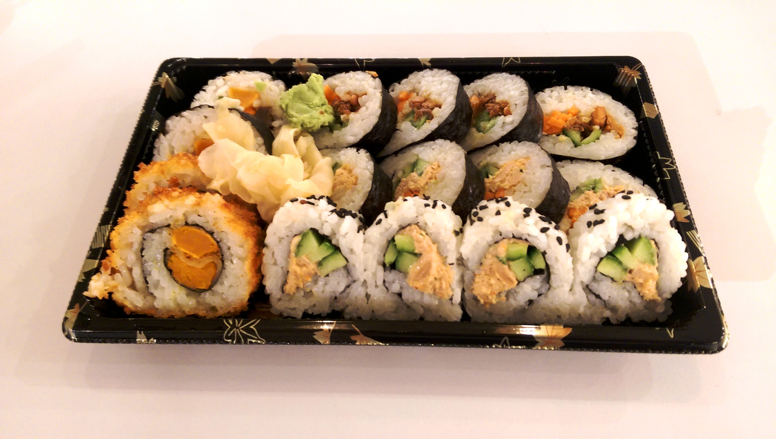 Sushi and Raw Fish (image credits: wikimedia)