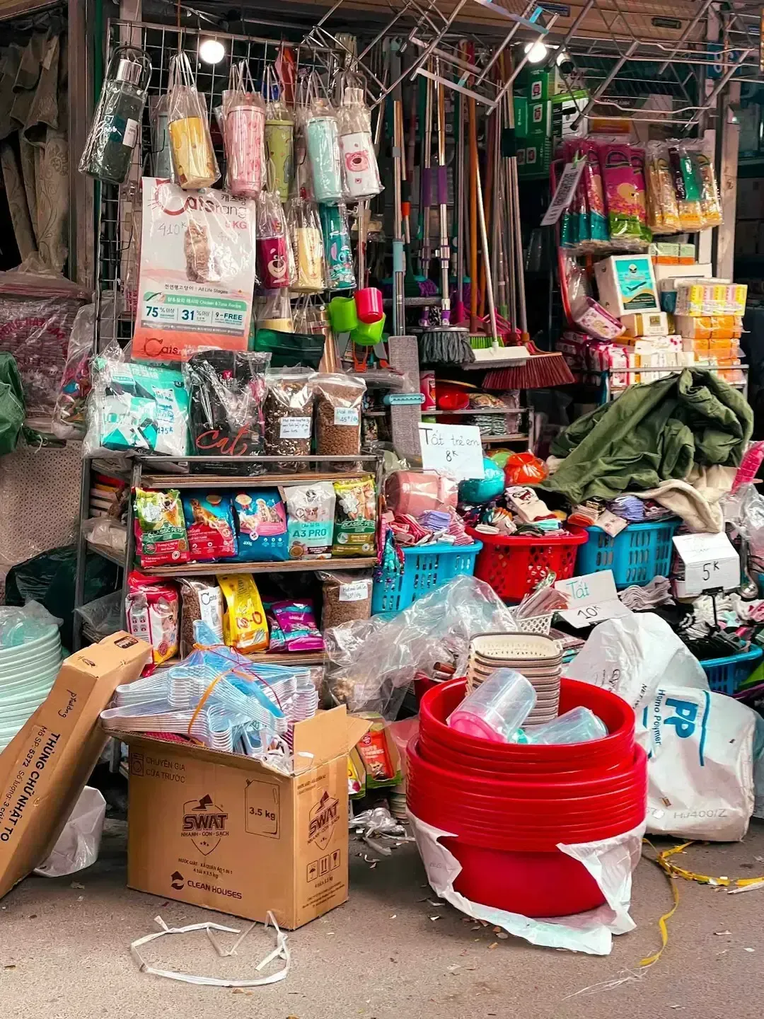 13. Pet Food (Image Credits: Unsplash)