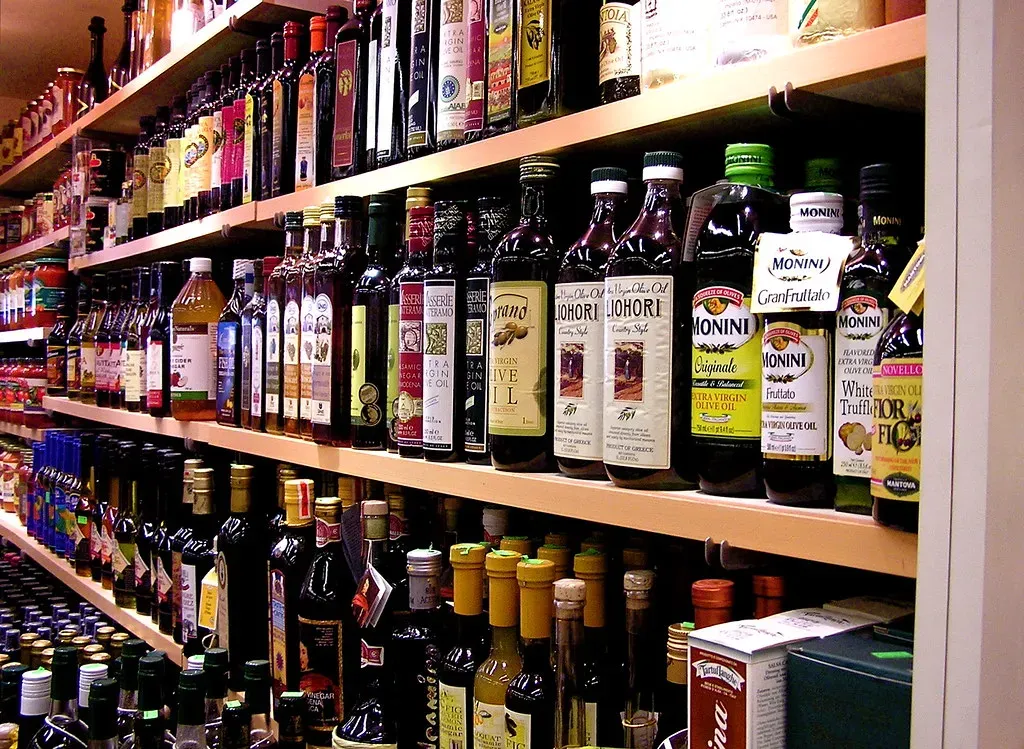 How to Protect Yourself When Shopping (Image Credits: Flickr)