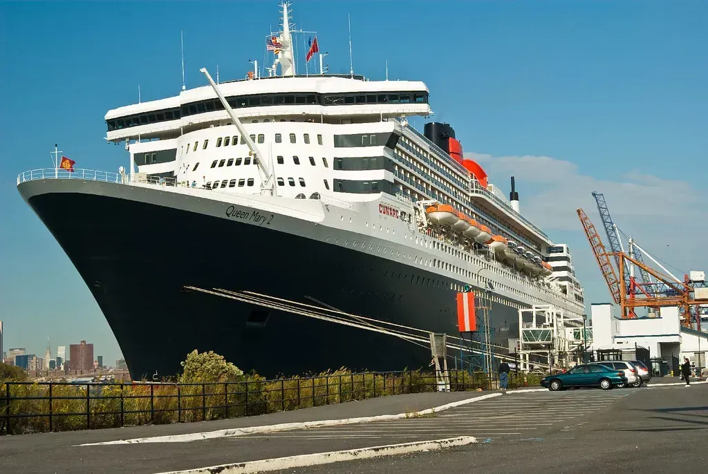 8. The Queen Mary, Long Beach, California (dandeluca, Flickr, CC BY 2.0)