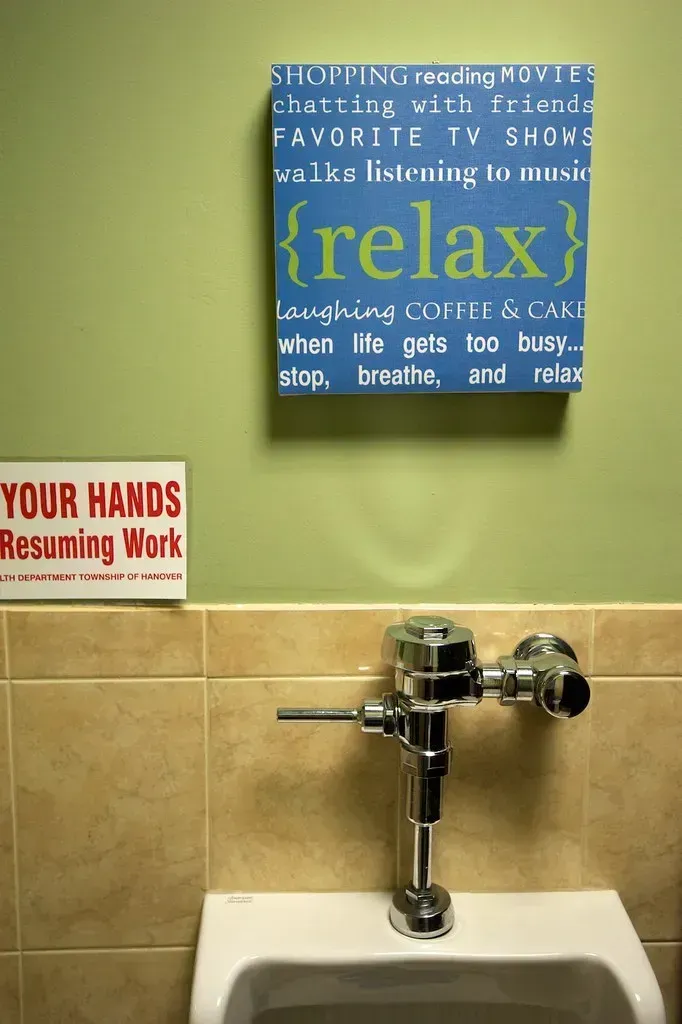 The Bathroom Tells You Everything (Image Credits: Flickr)