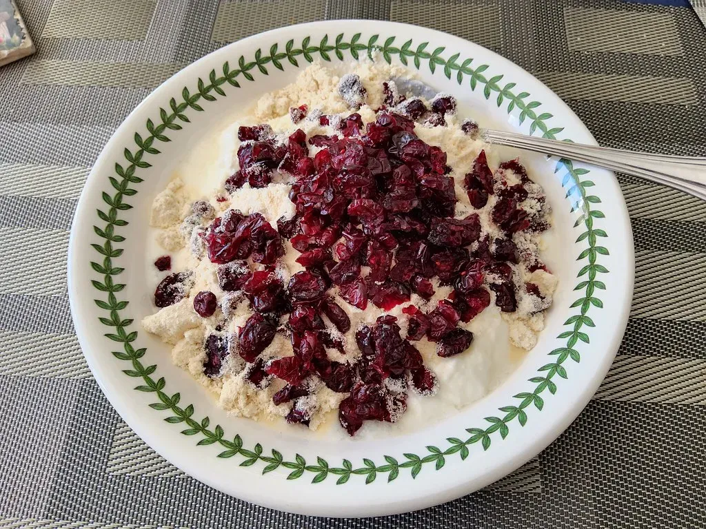 Dried Cranberries: Nature's Candy Gone Wrong (Image Credits: Flickr)