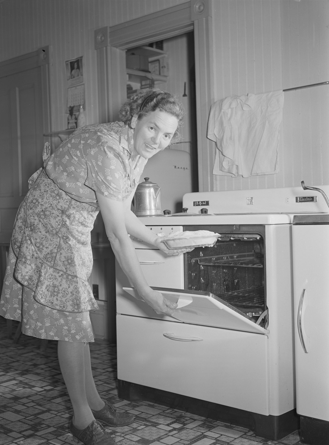 Suburban Kitchen Technology as Status Symbols (Image Credits: Unsplash)