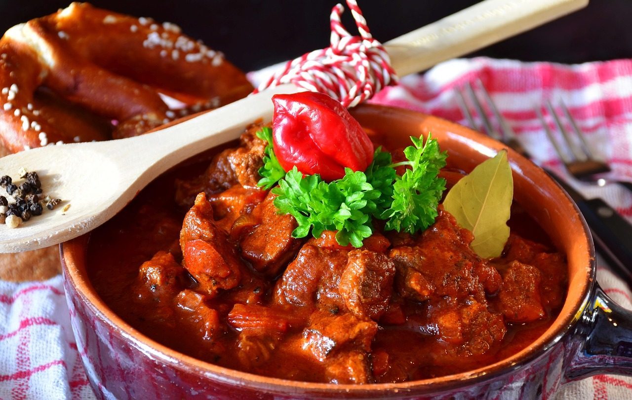 Hungarian Goulash (Image Credits: Pixabay)