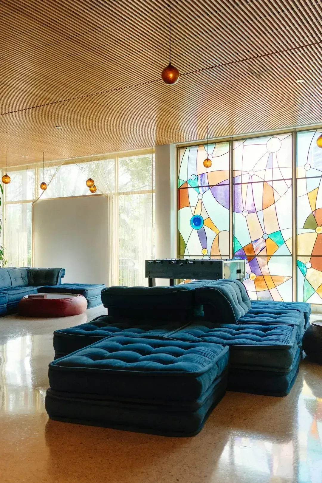 Art Deco and Art Nouveau Pieces Are Back (Image Credits: Unsplash)