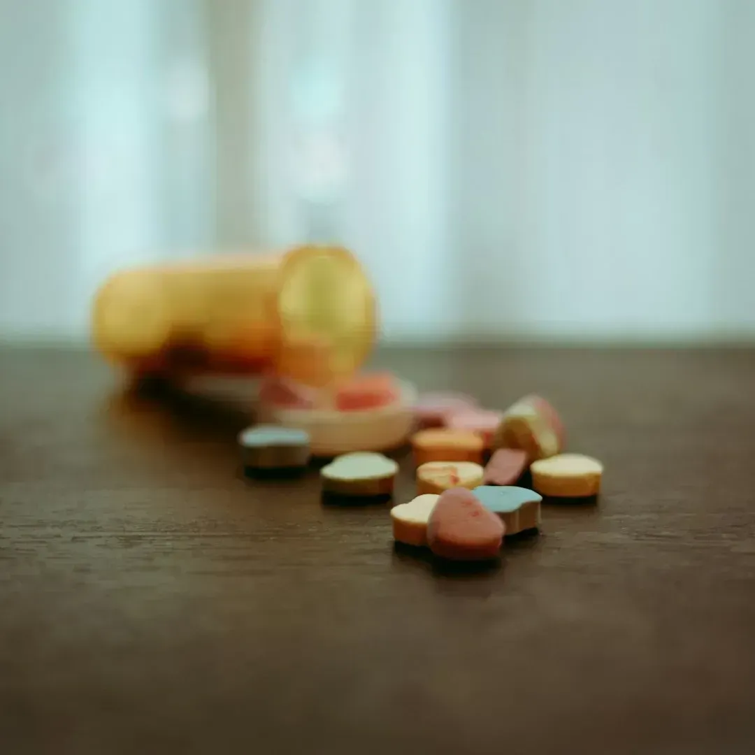 Chlorpheniramine: The Old-School Allergy Pill Clouding Minds (Image Credits: Unsplash)