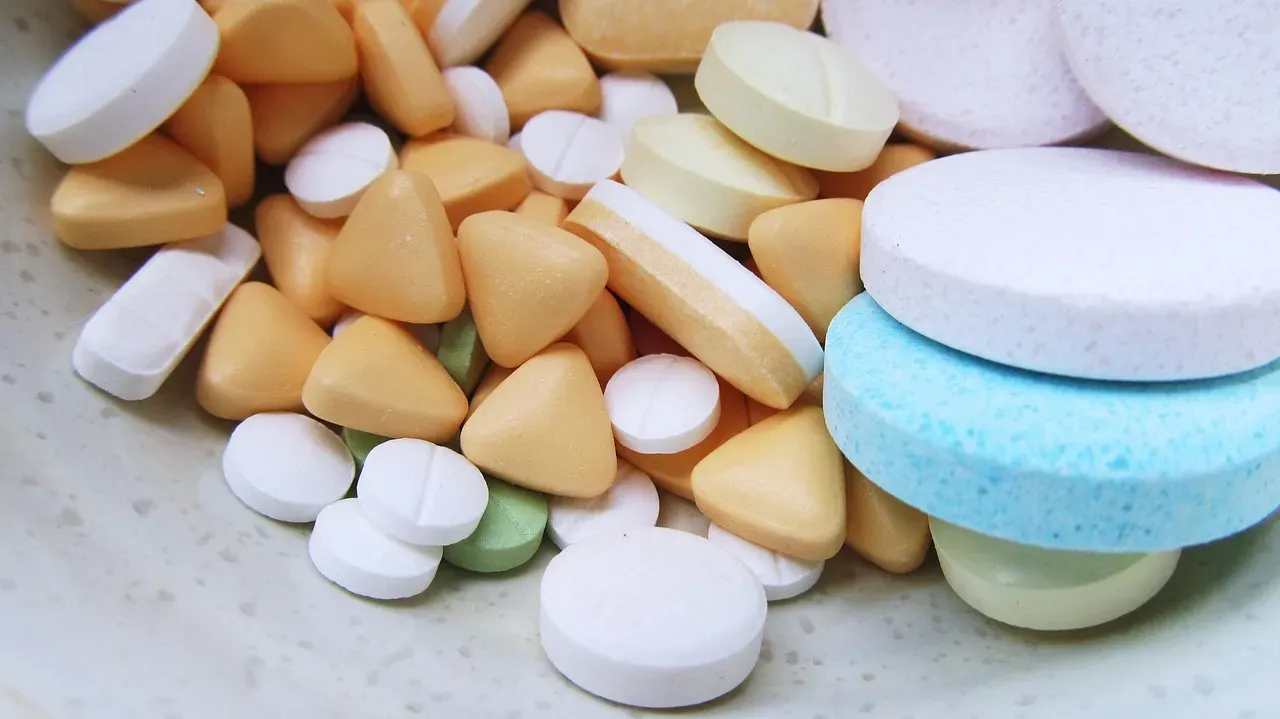 2. Medications - Loose Pills and Bulk Supplies (Image Credits: Pixabay)