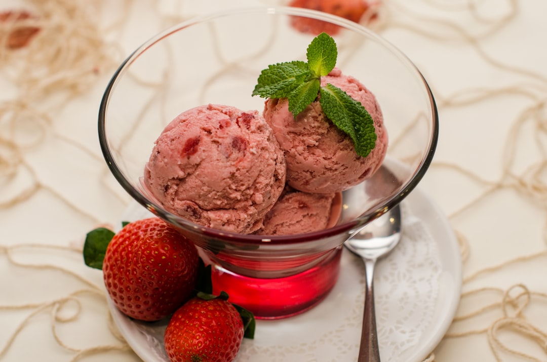 Blue Bell Groom's Cake (Image Credits: Unsplash)