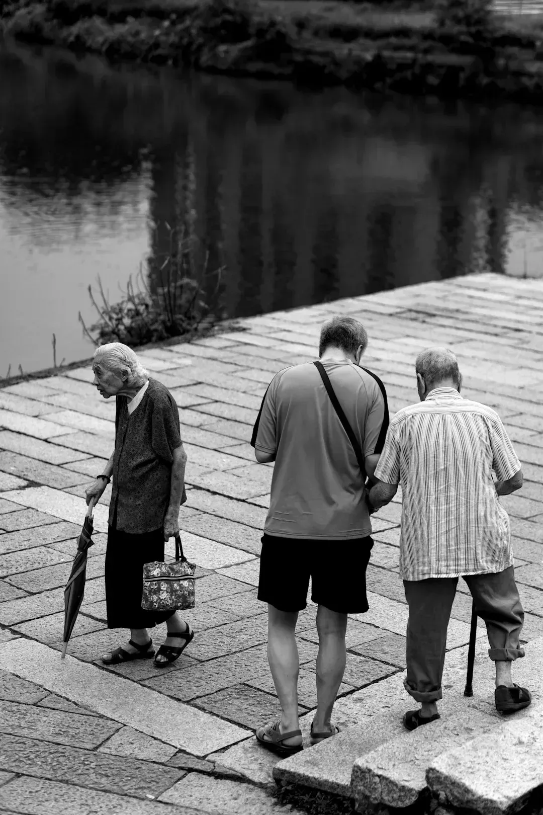 The Access Gap: Who Gets Left Behind (Image Credits: Unsplash)