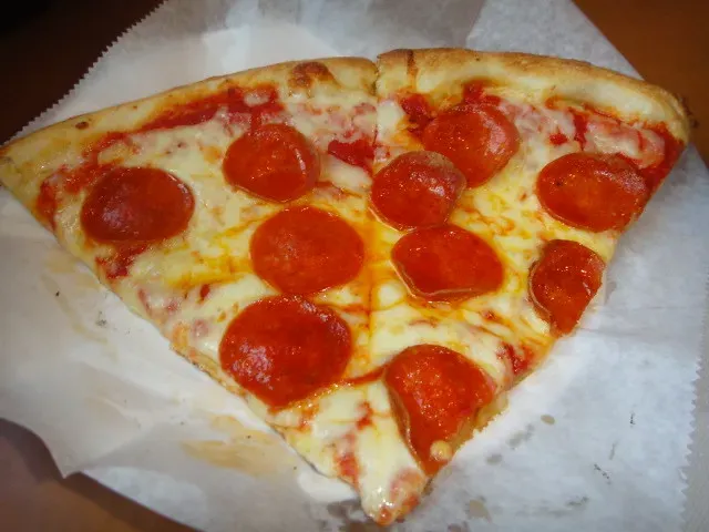 2. Screamin' Sicilian: Bold Flavor, Genuine Execution (Image Credits: Flickr)
