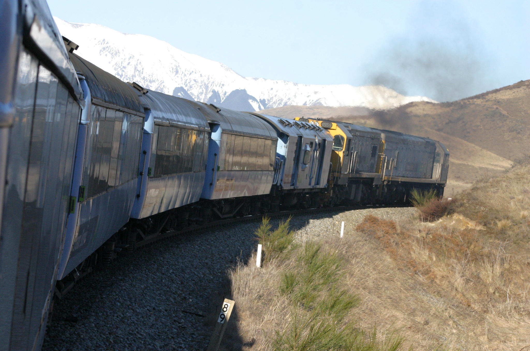 The TranzAlpine, New Zealand (Image Credits: Wikimedia)