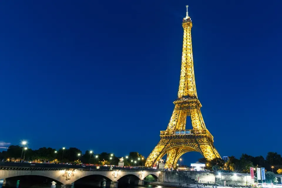 8. France (Image Credits: Stocksnap)