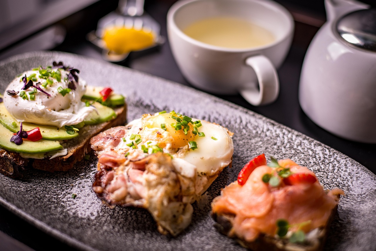 Eggs Benedict: The Bacterial Breeding Ground (Image Credits: Pixabay)