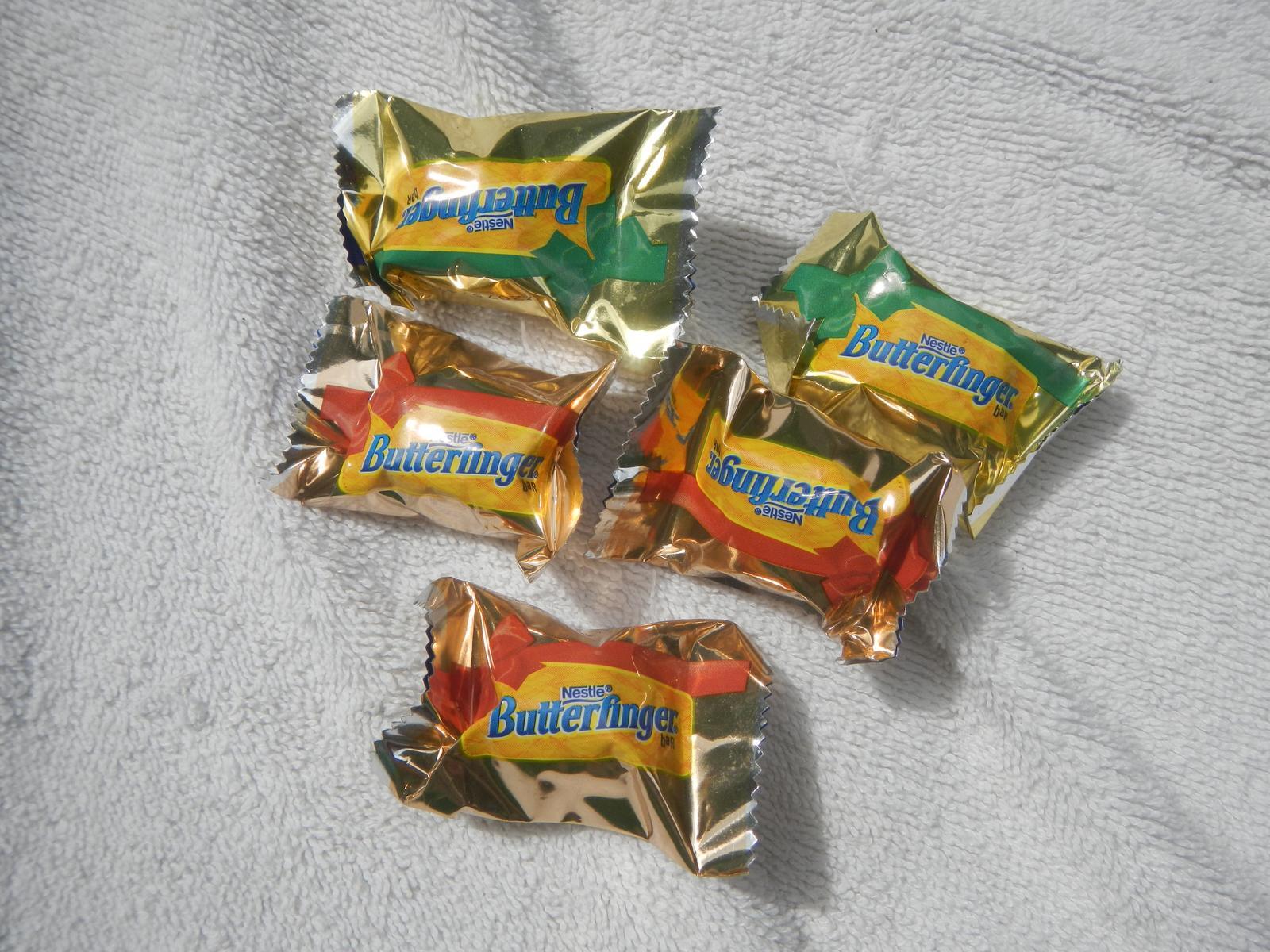 Butterfinger BB's: The Perfectly Poppable Bite-Sized Revolution (Image Credits: Wikimedia)