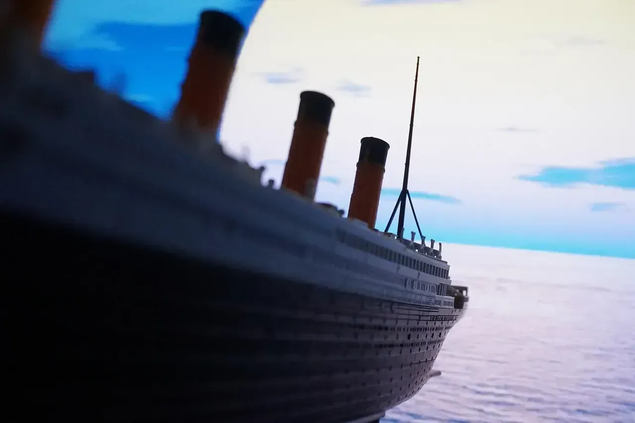 2. The Novel That Predicted the Titanic - 14 Years Early (Image Credits: Pixabay)