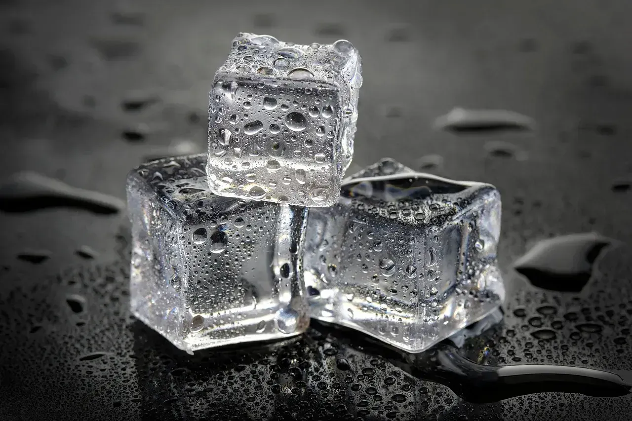 Drinks With Ice (Image Credits: Pixabay)