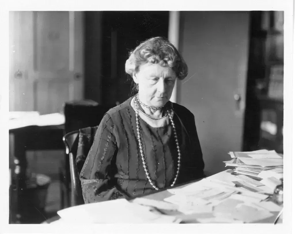 6. Annie Jump Cannon - The Woman Who Classified the Stars (Image Credits: Flickr)