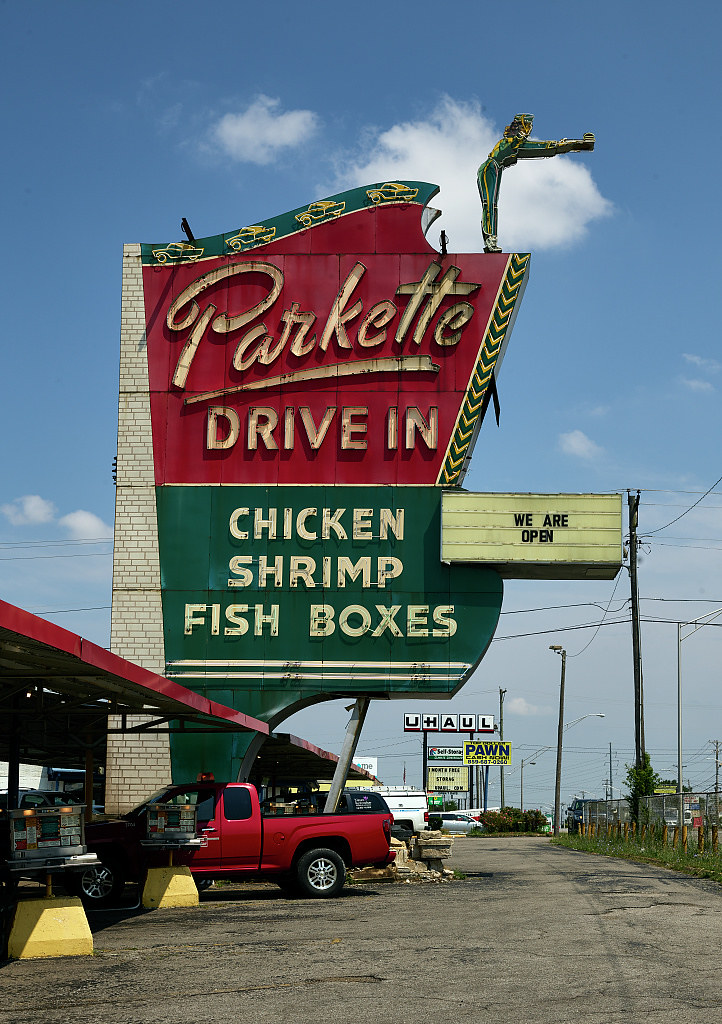 Drive-Ins and Car Culture (Image Credits: Flickr)