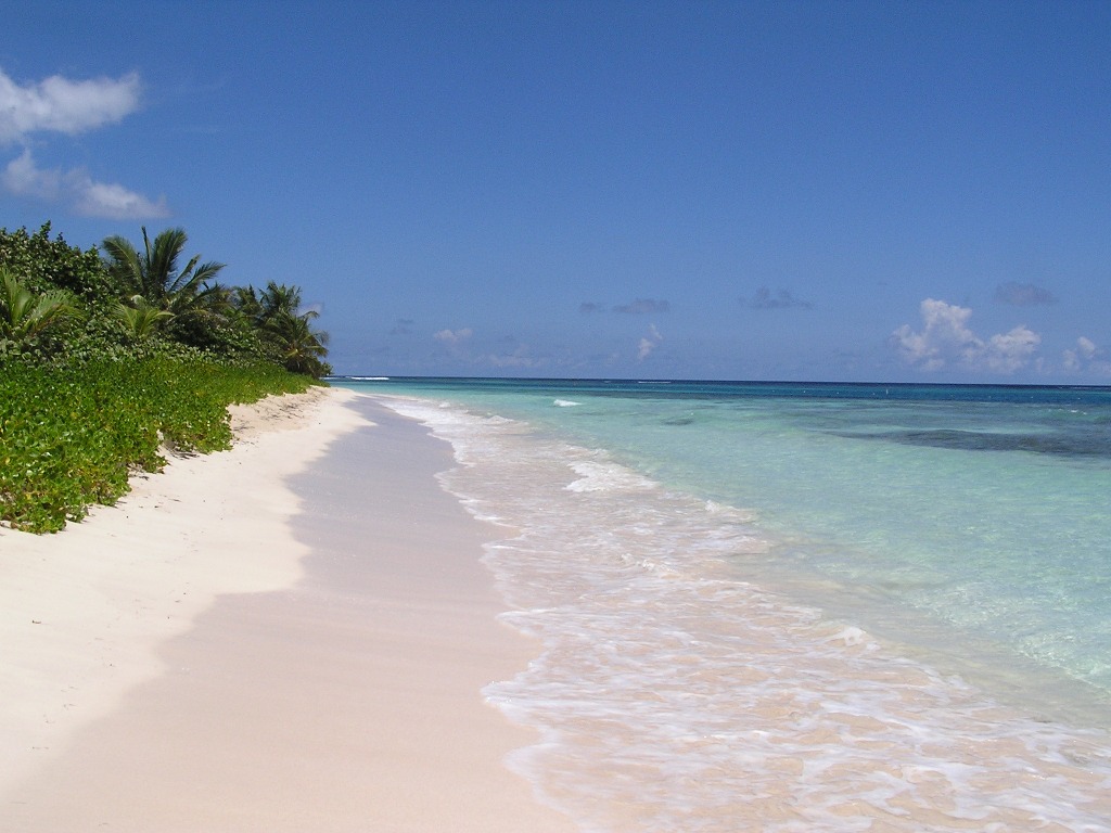 Culebra, Puerto Rico's Quiet Paradise (Image Credits: Wikimedia)