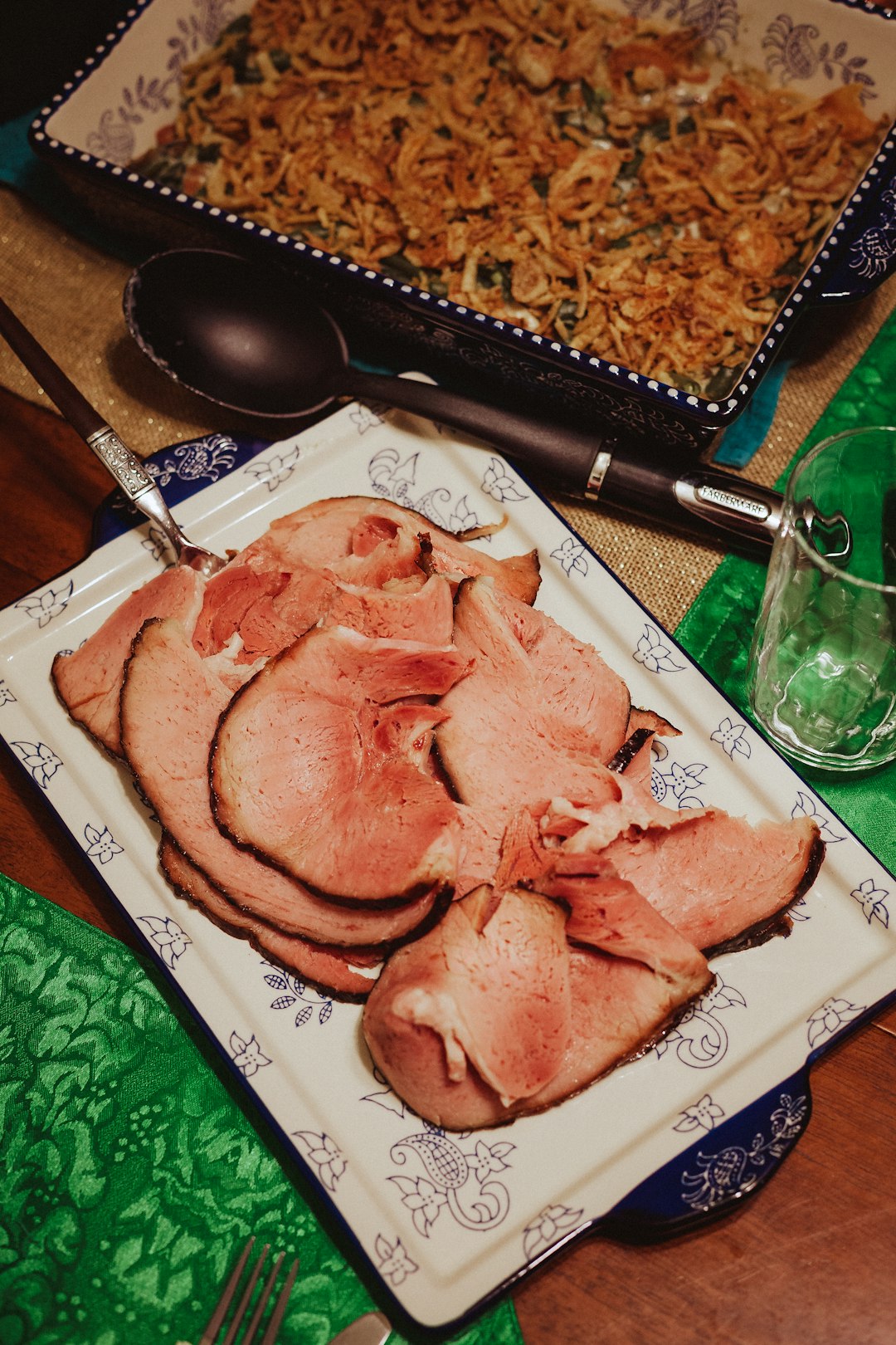 3. Morton Ham Dinner with Raisin Sauce (Image Credits: Unsplash)