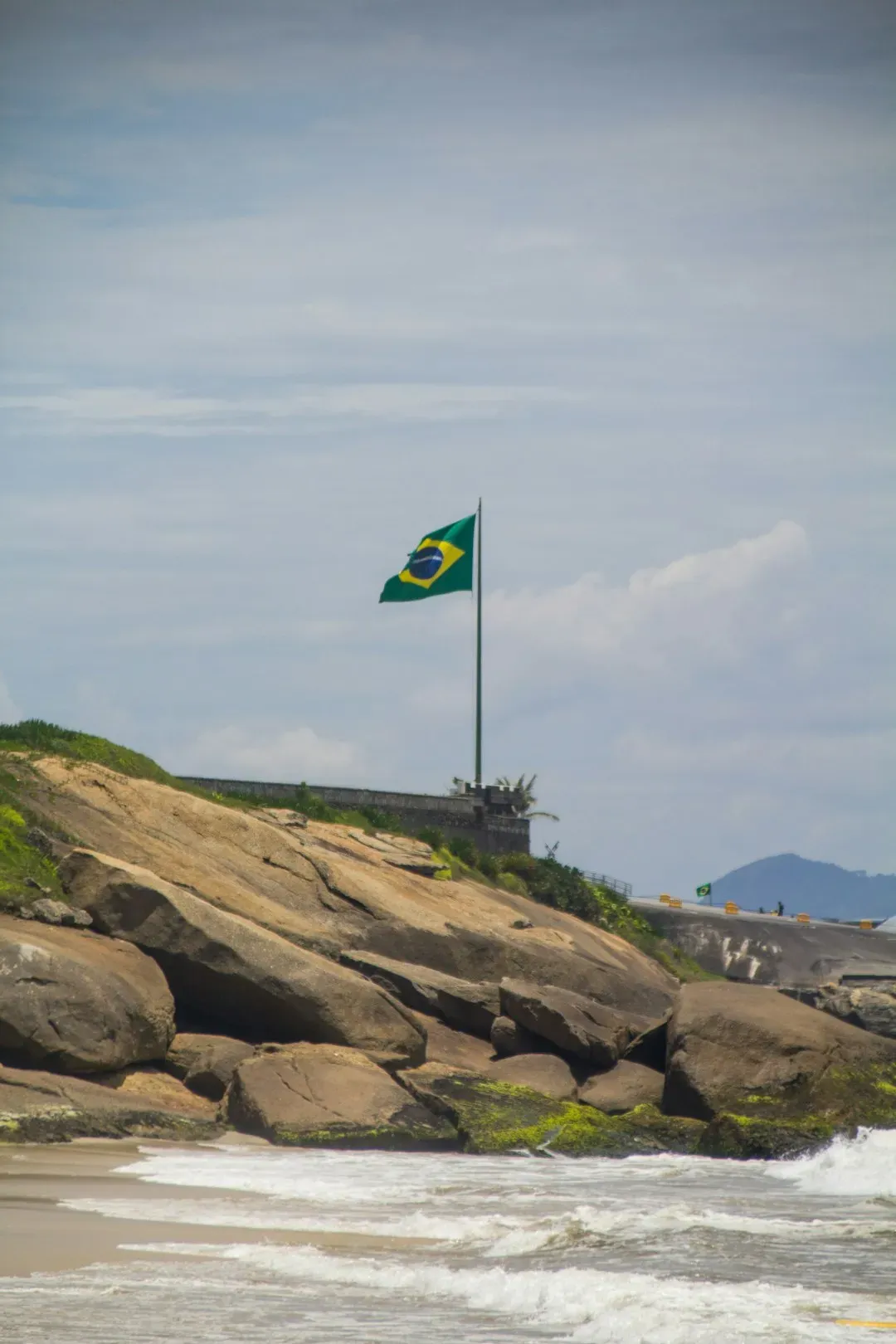 8. Brazil: Stunning Scenery, Serious Street Crime (Image Credits: Unsplash)